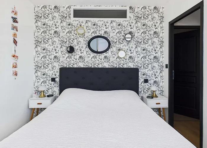 Agreable 3 Pieces Avec Climatisation Face A La - Fr-1-423-263 Апартаменты *